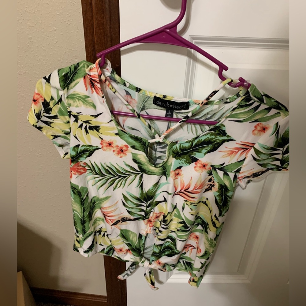 5/$10 Juniors crop top